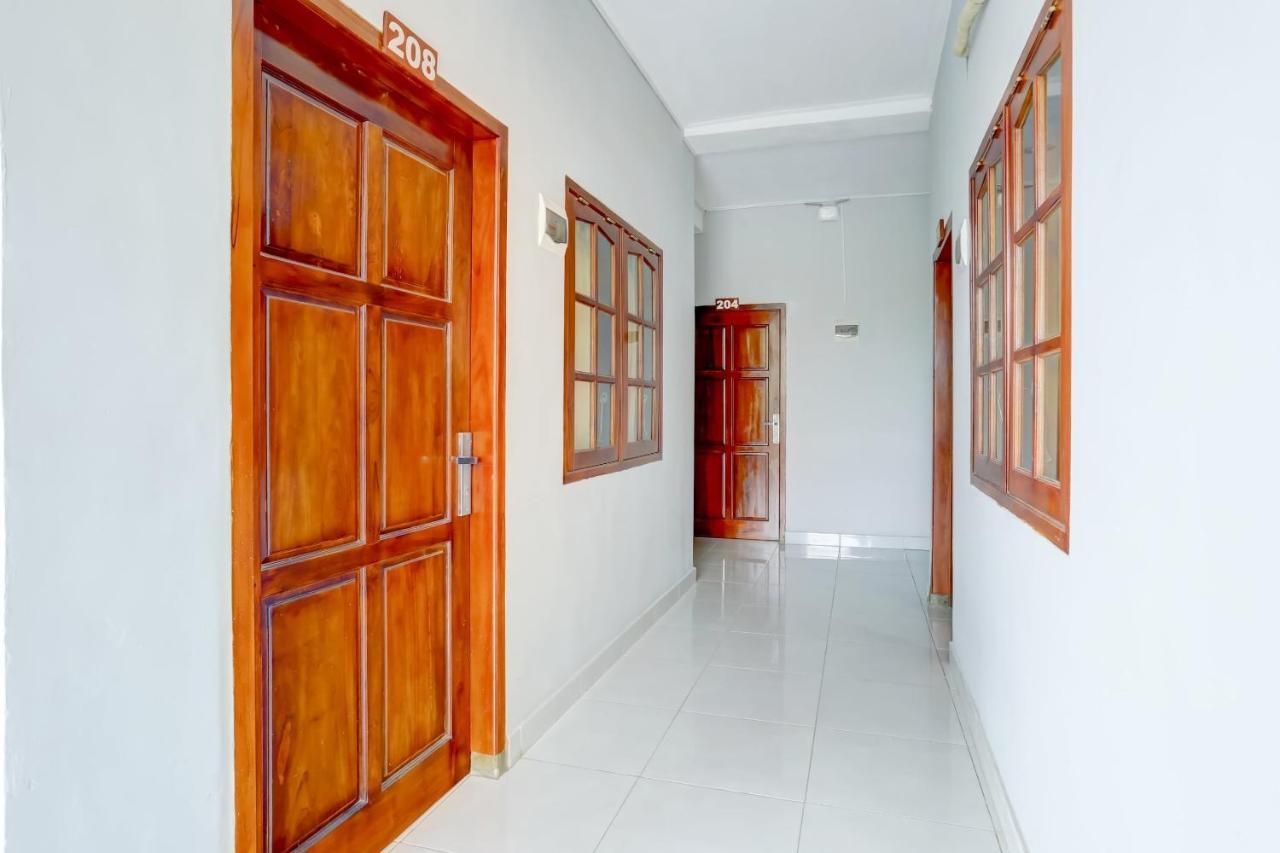 Oyo 90089 Hotel Satria Syariah Ντενπασάρ Εξωτερικό φωτογραφία