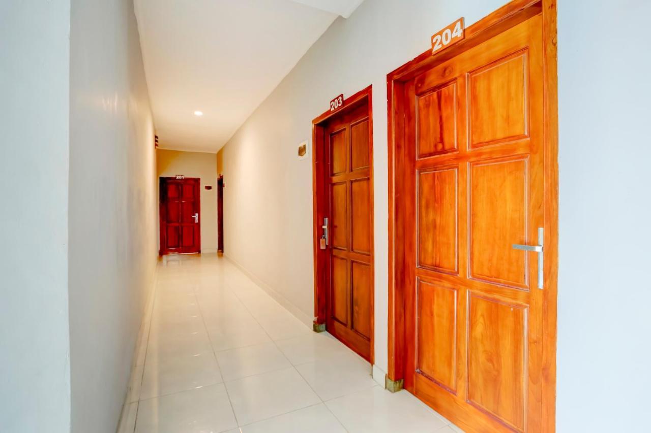 Oyo 90089 Hotel Satria Syariah Ντενπασάρ Εξωτερικό φωτογραφία