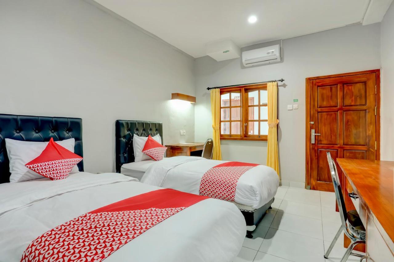 Oyo 90089 Hotel Satria Syariah Ντενπασάρ Εξωτερικό φωτογραφία