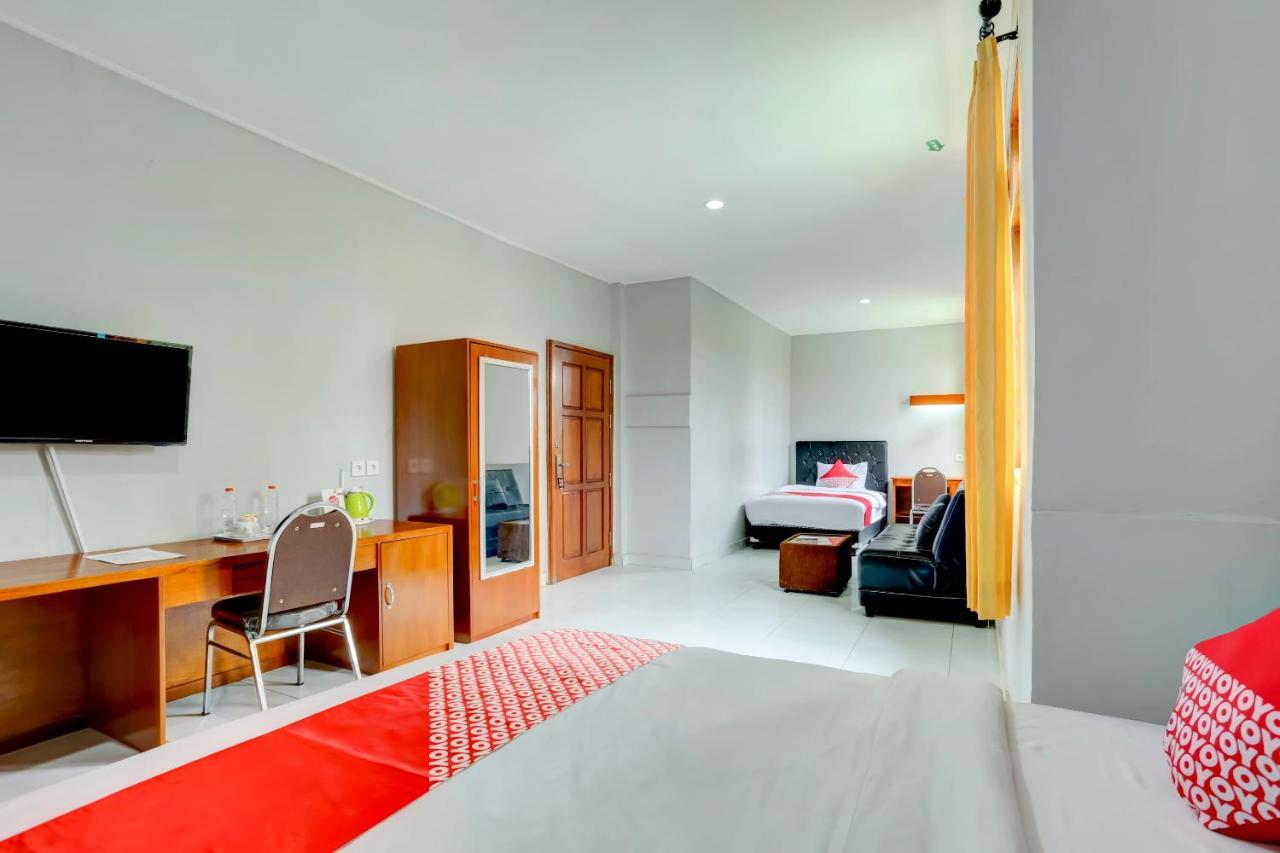 Oyo 90089 Hotel Satria Syariah Ντενπασάρ Εξωτερικό φωτογραφία