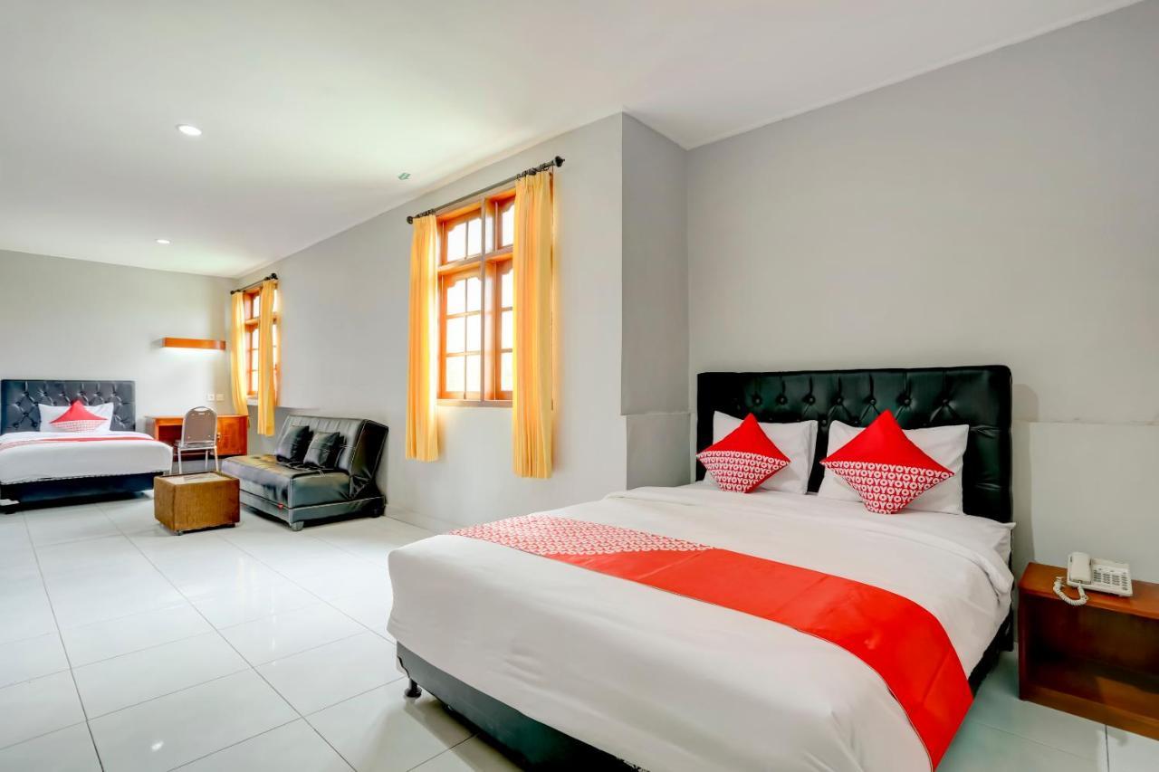 Oyo 90089 Hotel Satria Syariah Ντενπασάρ Εξωτερικό φωτογραφία