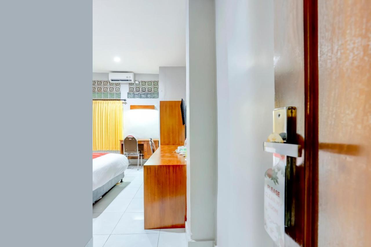 Oyo 90089 Hotel Satria Syariah Ντενπασάρ Εξωτερικό φωτογραφία